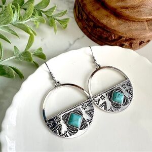 2/$30🌵 Turquoise Stone Etched Earrings Silver Circle Southwestern Western NEW